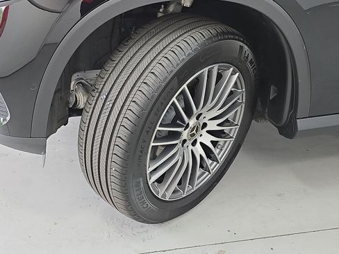 Certified 2026 Mercedes-Benz GLC 300 image 32