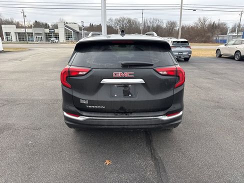 Used 2021 GMC Terrain SLT image 19