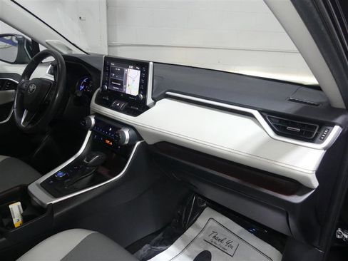 Used 2020 Toyota RAV4 Limited w/ Limited Grade Weather Package AWD/4WD image 24