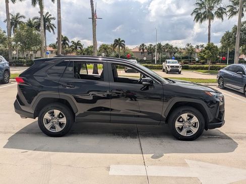 Used 2023 Toyota RAV4 XLE w/ Convenience Package FWD image 4