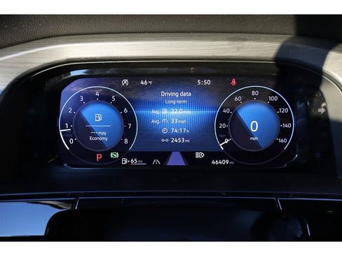 Used 2025 Volkswagen Atlas Cross Sport SE image 34