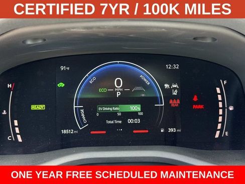 Used 2025 Toyota Camry SE FWD image 27
