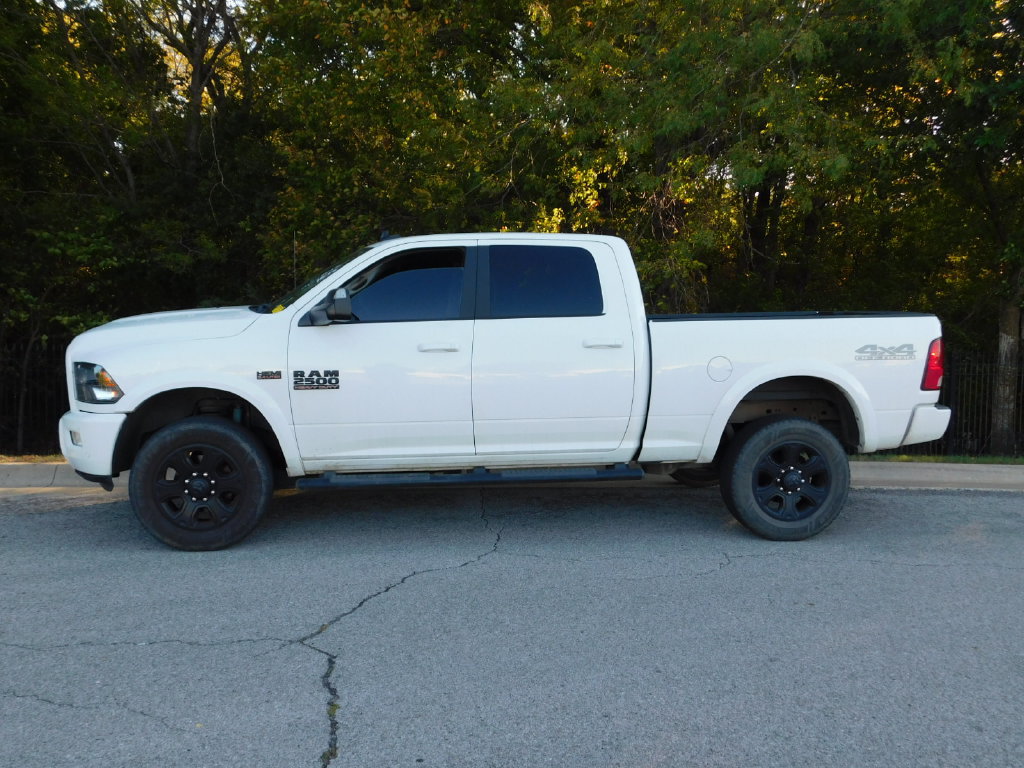 Used 2018 RAM 2500 Big Horn w/ Sport Appearance Group AWD/4WD image 2