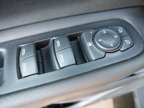 Used 2020 GMC Terrain SLE w/ Driver Convenience Package image 11