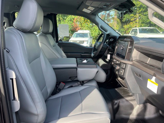 New 2026 Ford F150 XL RWD image 9
