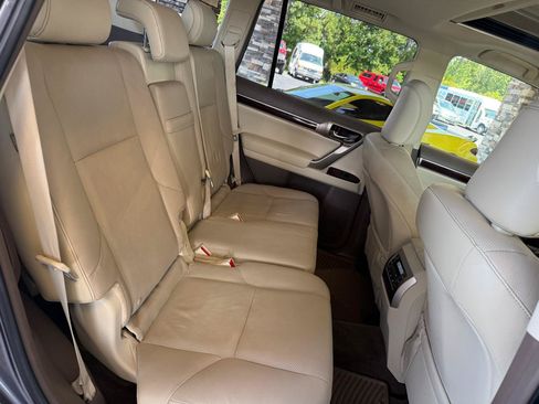 Used 2015 Lexus GX 460 w/ Premium Package AWD/4WD image 22