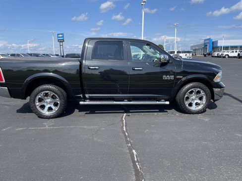 Used 2015 RAM 1500 Laramie w/ Convenience Group AWD/4WD image 6