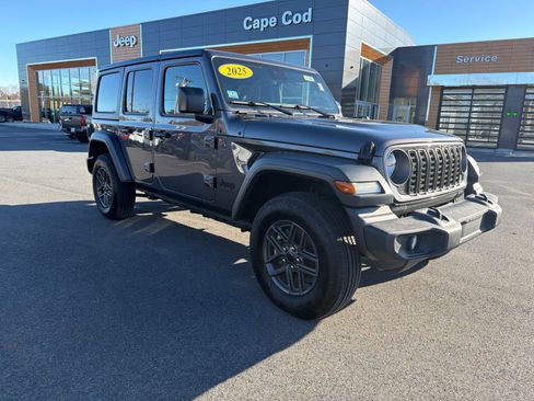 Used 2025 Jeep Wrangler Sport S image 2