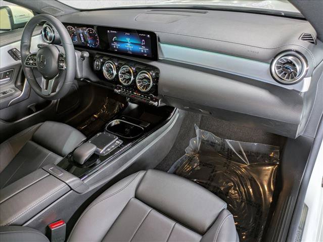 Used 2023 Mercedes-Benz CLA 250 image 25