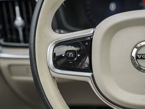 Used 2025 Volvo S60 B5 Plus AWD/4WD image 27