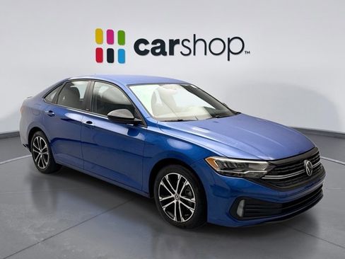 Used 2023 Volkswagen Jetta Sport image 7