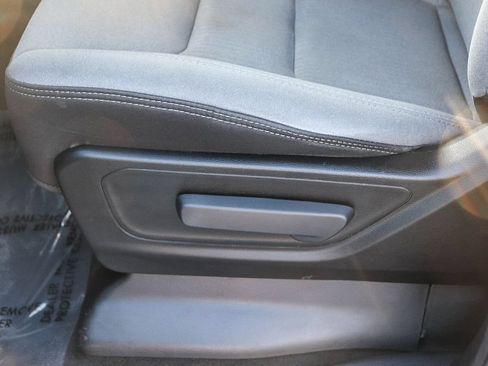 Used 2022 RAM 1500 Big Horn AWD/4WD image 24