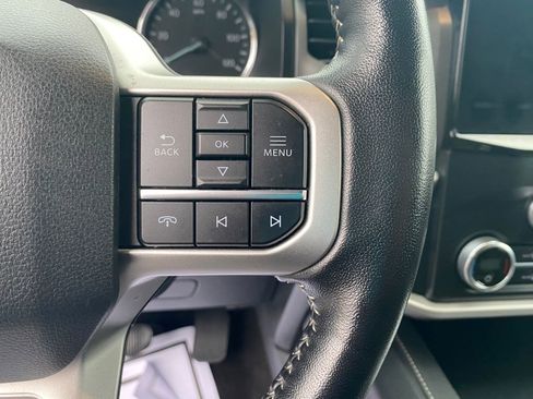 Used 2022 Ford Expedition XLT image 27