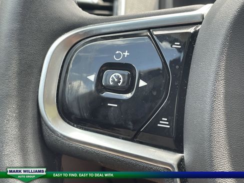 Used 2023 Volvo XC90 T8 Plus image 16