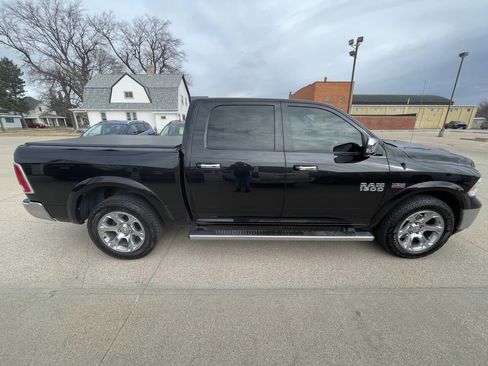 Used 2016 RAM 1500 Laramie w/ Convenience Group AWD/4WD image 6