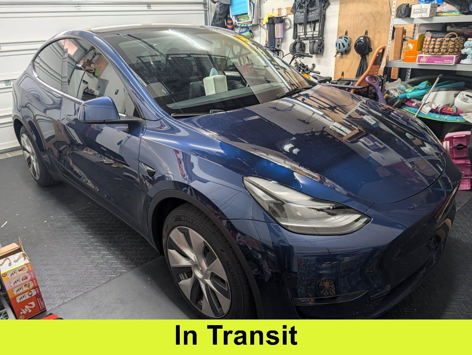 Used 2023 Tesla Model Y Long Range AWD/4WD image 1