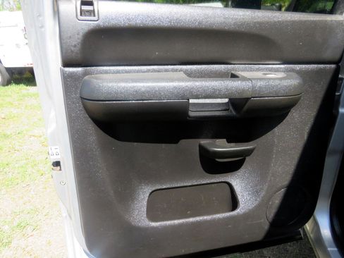 Used 2013 Chevrolet Silverado 3500 LT image 18