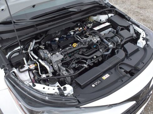 Used 2021 Toyota Corolla SE FWD image 30