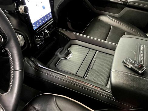 Used 2024 RAM 1500 Limited w/ Trailer Tow Group image 19