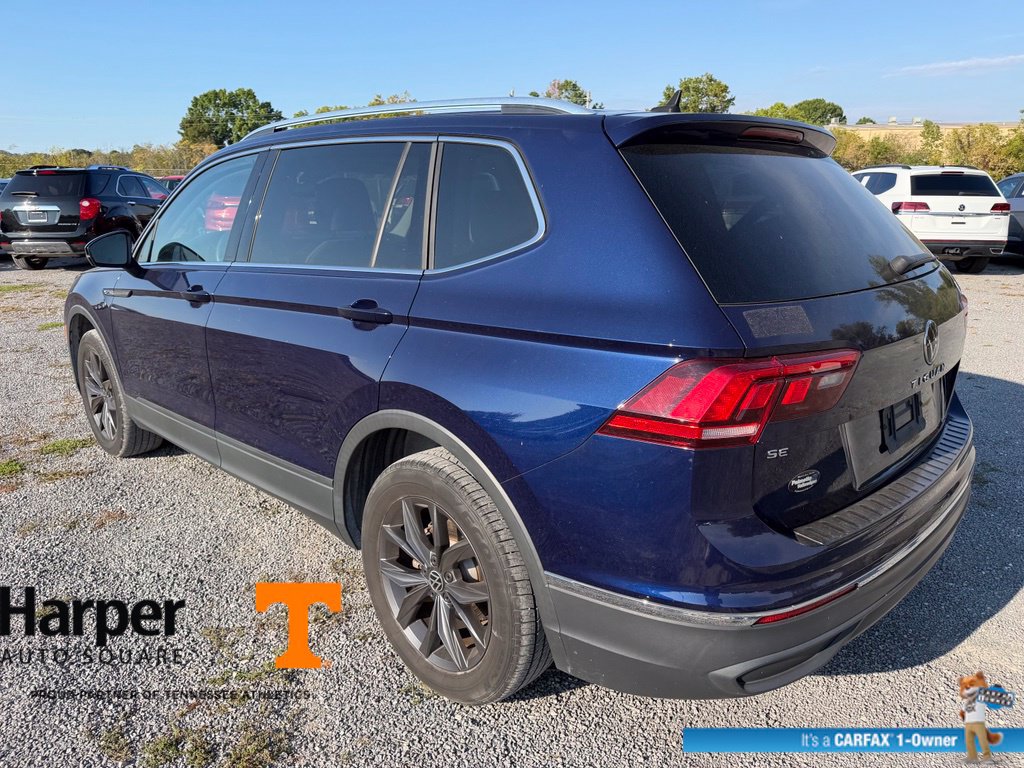 New 2023 Volkswagen Tiguan SE FWD image 3