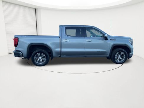 Used 2025 GMC Sierra 1500 SLT AWD/4WD image 6