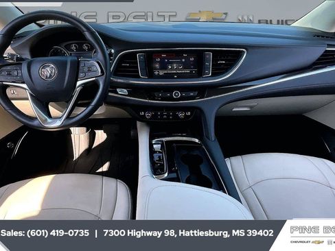 Used 2024 Buick Enclave Essence FWD image 13
