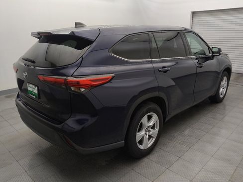 Used 2022 Toyota Highlander L image 9