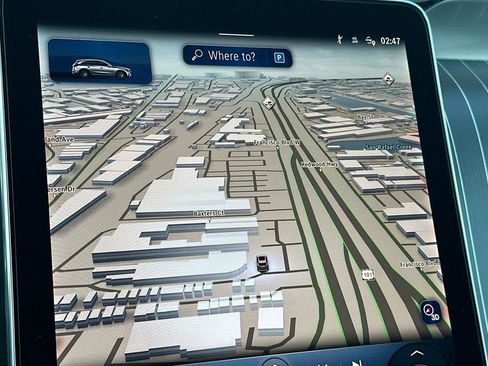 Used 2026 Mercedes-Benz GLC 350e 4MATIC image 18