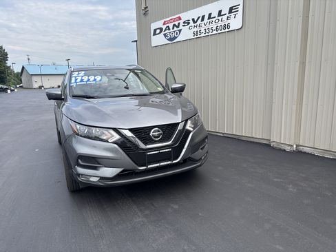 Used 2022 Nissan Rogue Sport SV w/ Technology Package AWD/4WD image 2