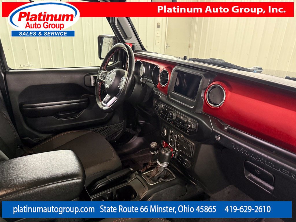 Used 2021 Jeep Wrangler Unlimited Rubicon w/ Dual Top Group AWD/4WD image 40