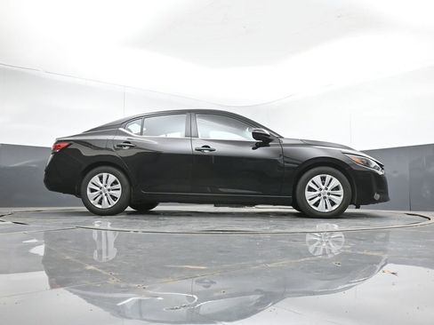 Used 2025 Nissan Sentra S FWD image 42