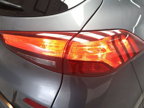 Used 2019 Hyundai Tucson SE FWD image 30