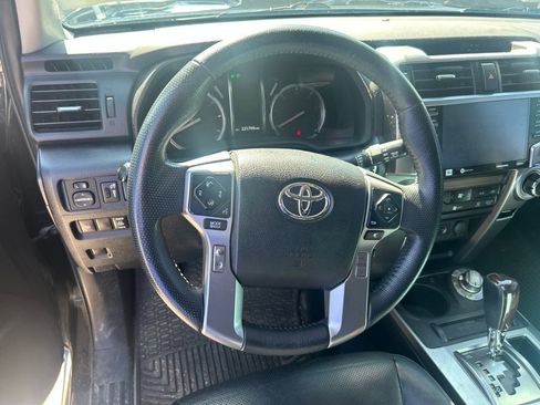 Used 2021 Toyota 4Runner Limited AWD/4WD image 10