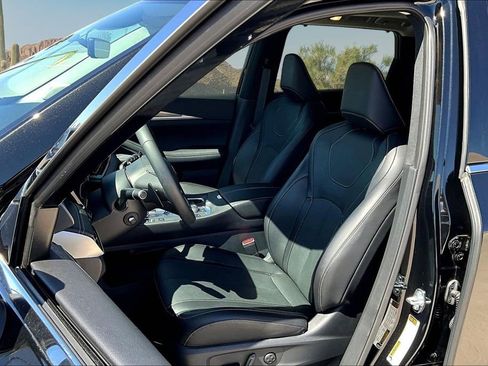 Used 2025 INFINITI QX60 Luxe image 25