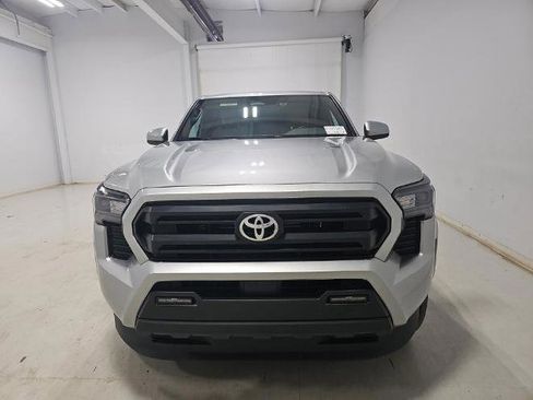Used 2024 Toyota Tacoma SR5 image 2