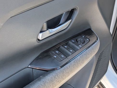 New 2026 Nissan Kicks SV w/ SV Premium Package image 16