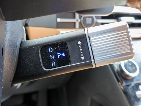 Used 2025 Hyundai Santa Fe Limited image 21