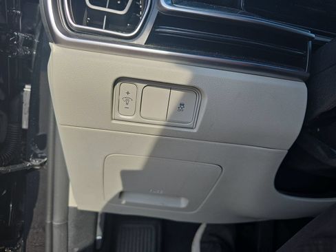 Used 2025 Kia Sorento S w/ Panoramic Sunroof Package FWD image 24
