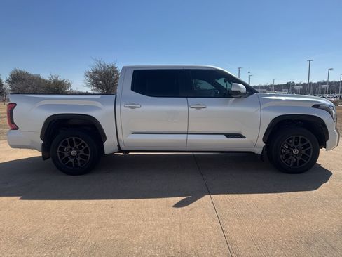 Used 2024 Toyota Tundra Platinum image 6