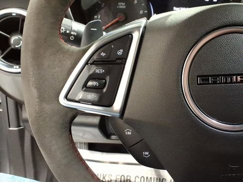 Used 2020 Chevrolet Camaro ZL1 image 19