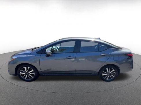 Used 2025 Nissan Versa SV FWD image 9