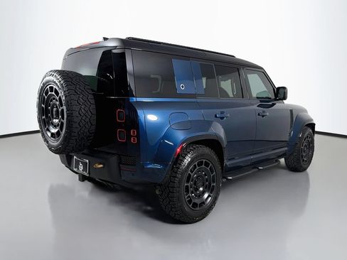 Used 2026 Land Rover Defender 110 OCTA AWD/4WD image 5
