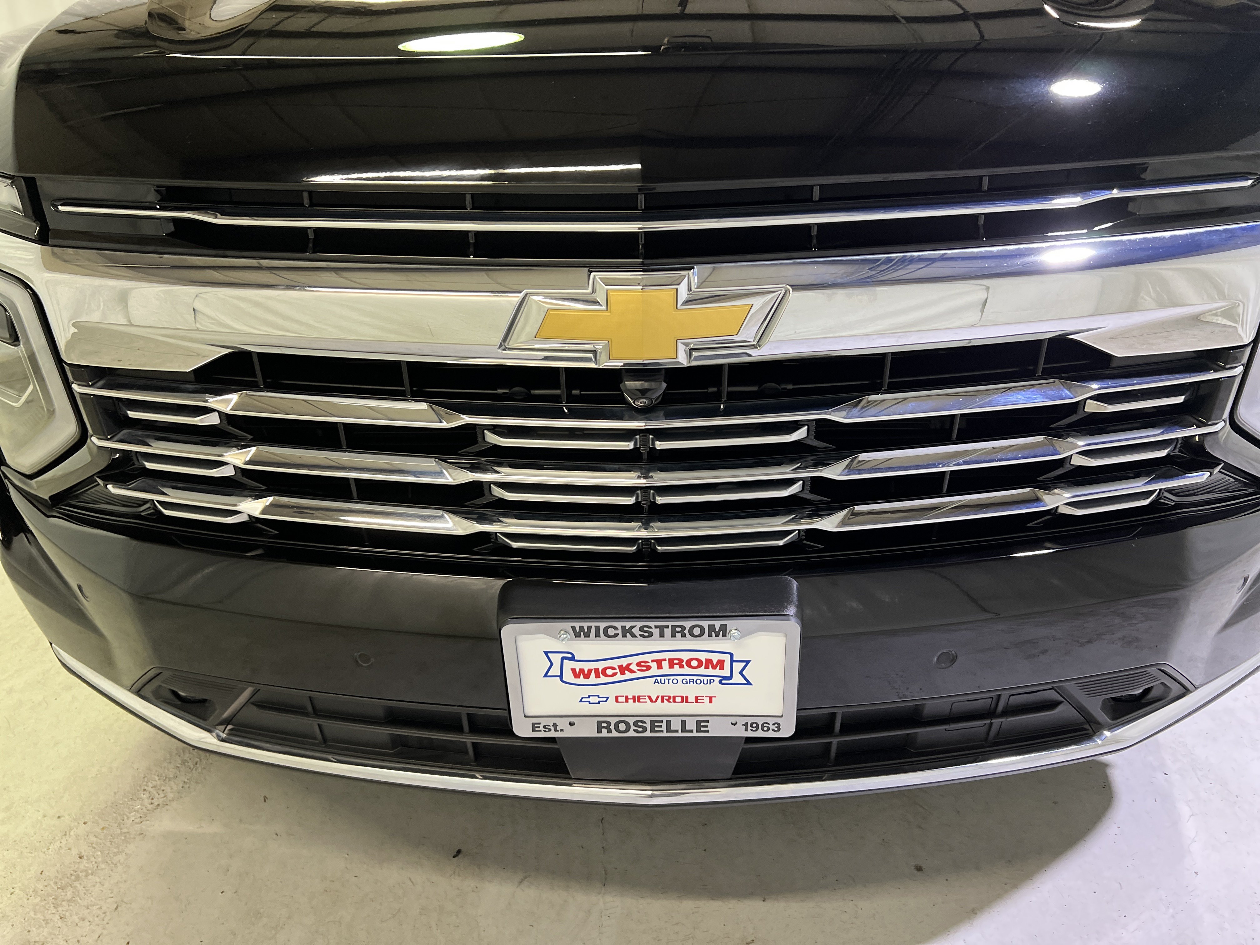 Certified 2025 Chevrolet Suburban Premier w/ Max Trailering Package AWD/4WD image 4