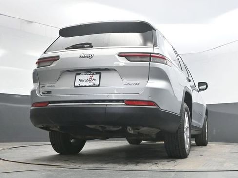 Used 2022 Jeep Grand Cherokee L Limited AWD/4WD image 37