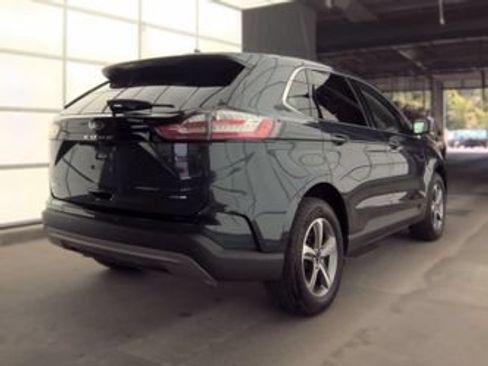 Used 2024 Ford Edge SEL w/ Convenience Package AWD/4WD image 5