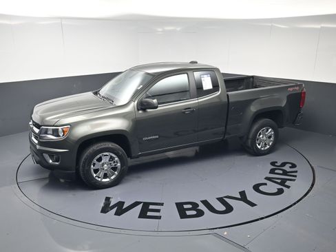 Used 2018 Chevrolet Colorado LT w/ LT Convenience Package image 28