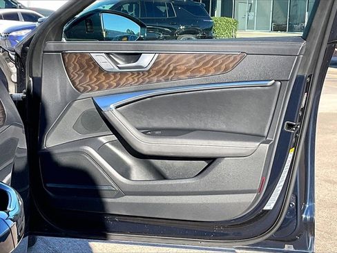 Used 2021 Audi A6 Premium Plus image 29