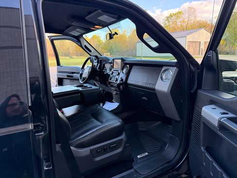 Used 2013 Ford F450 Lariat w/ Lariat Interior Pkg image 31