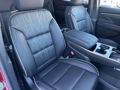 Used 2025 Buick Enclave Avenir w/ Super Cruise Package image 25