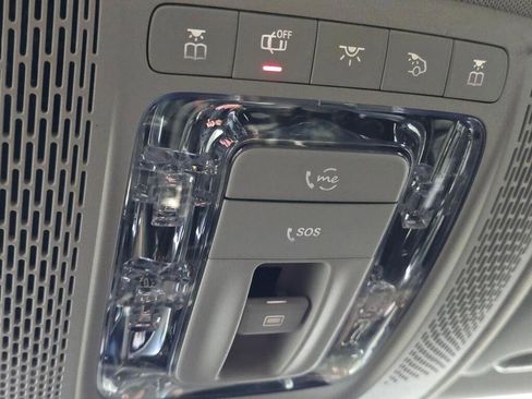 Used 2022 Mercedes-Benz GLA 250 4MATIC w/ Premium Package Lite image 44